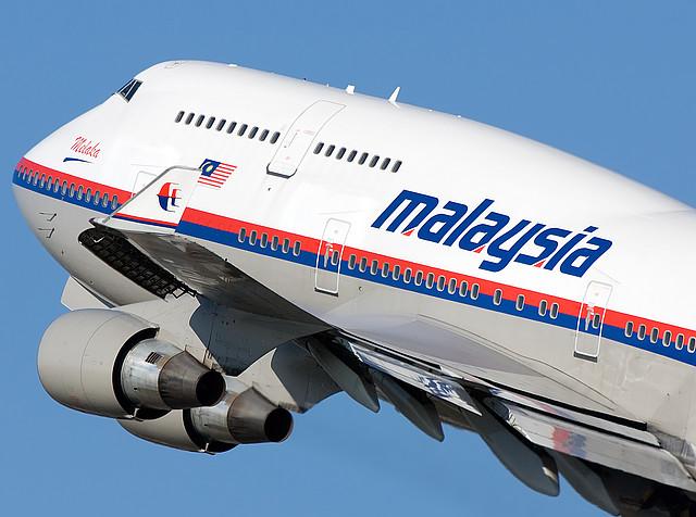 ENCONTRADOS RESTOS DEL AVIÓN DE MALASIA AIRLINES