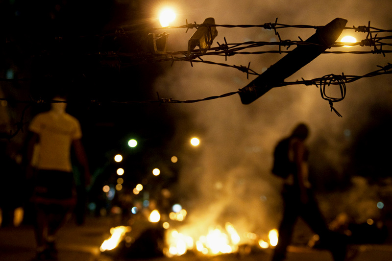 Protestas-en-Venezuela-por-Estudiantes-y-Civiles-800x533