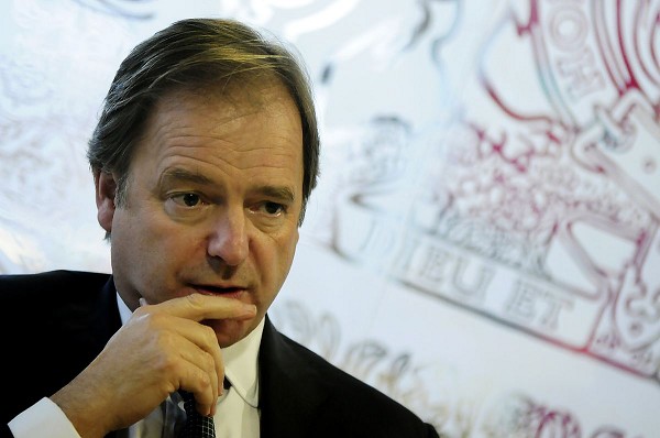 hUGO sWIRE