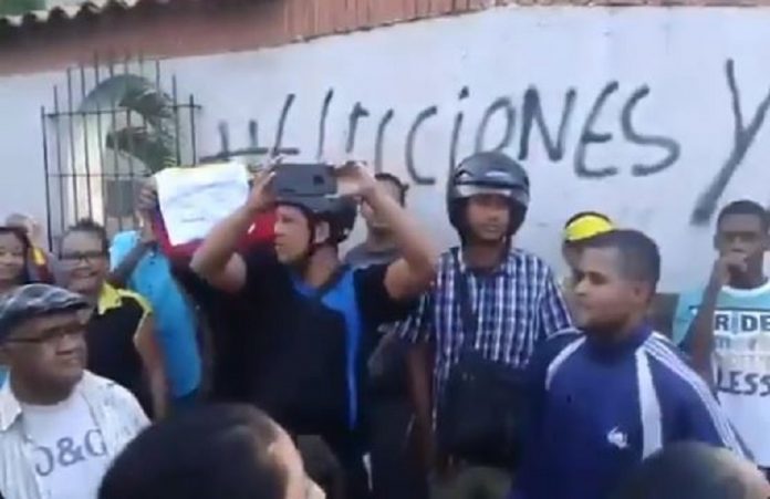 8 Messuti recurre a la homofobia para insultar a Sergio Novelli