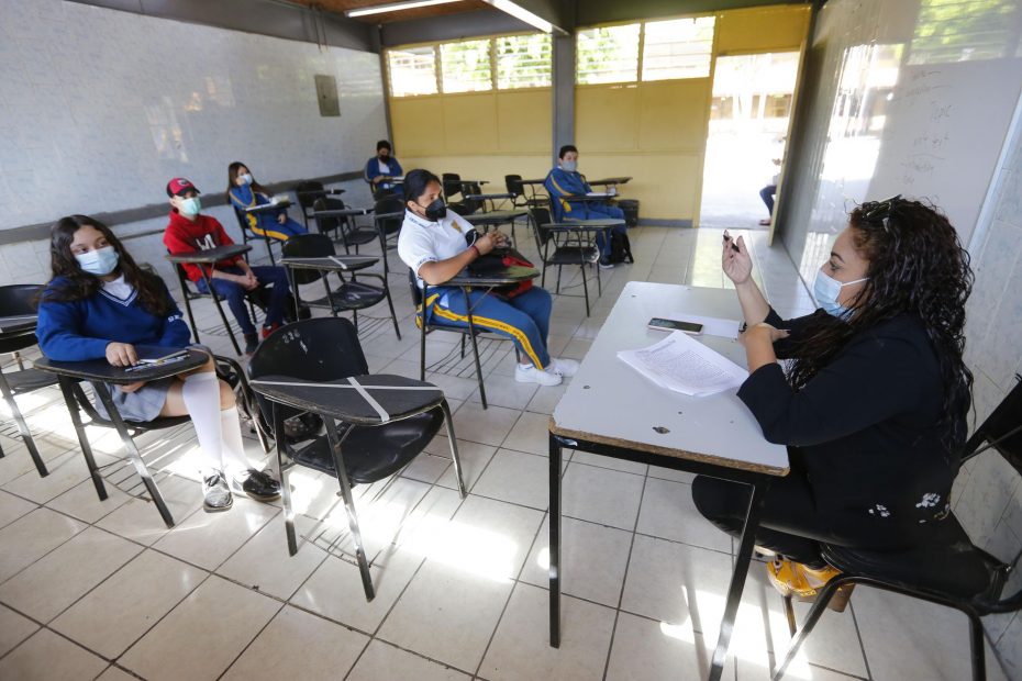 Más de un año después del cierre, las escuelas reabren en Campeche - con algunas dudas